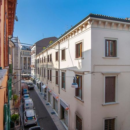 Il Cuscino Di Giulietta - 2 Min From Arena Leilighet Verona Eksteriør bilde